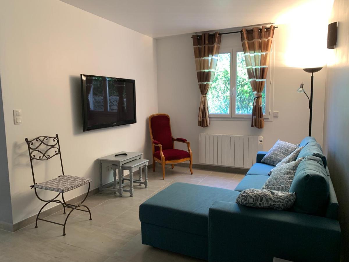 Oustaou Apartment Обан Екстериор снимка