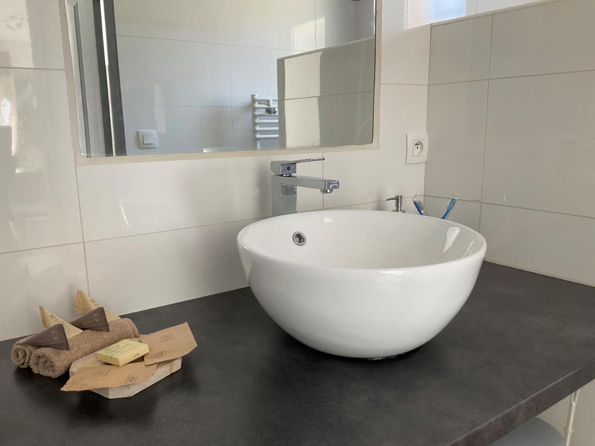 Oustaou Apartment Обан Екстериор снимка